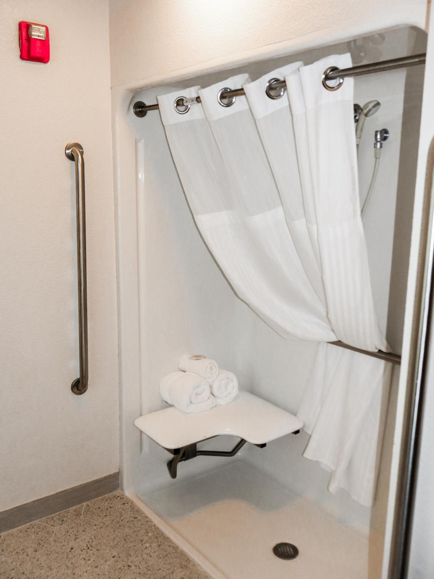 Travelodge By Wyndham Rapid City - Black Hills Екстер'єр фото